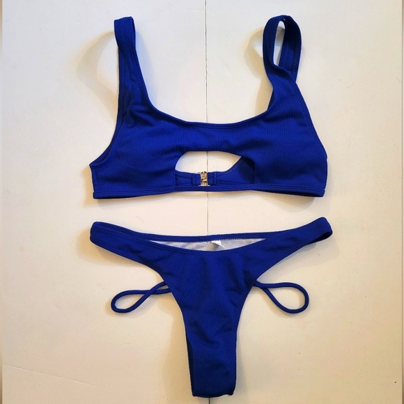 NWOT💙Royal blue Bikini - Picture 2 of 9